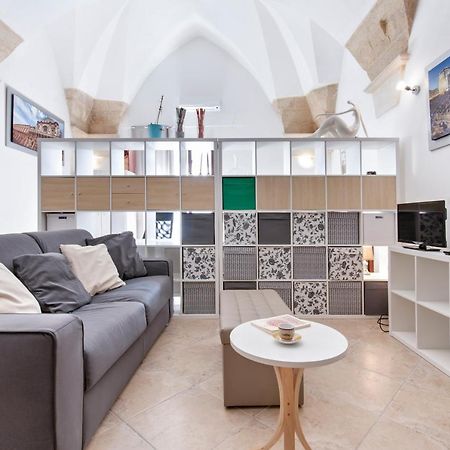 Mesagnesi 6 - Loft Centro Storico Sit Apartman Lecce Kültér fotó